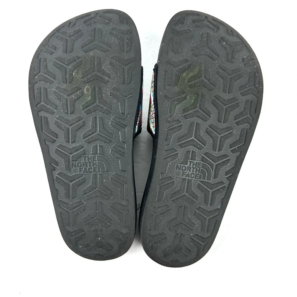 The North Face‎ Base Camp Slide US 3 Black Juniors EU 35 Slip On Sandal Unisex